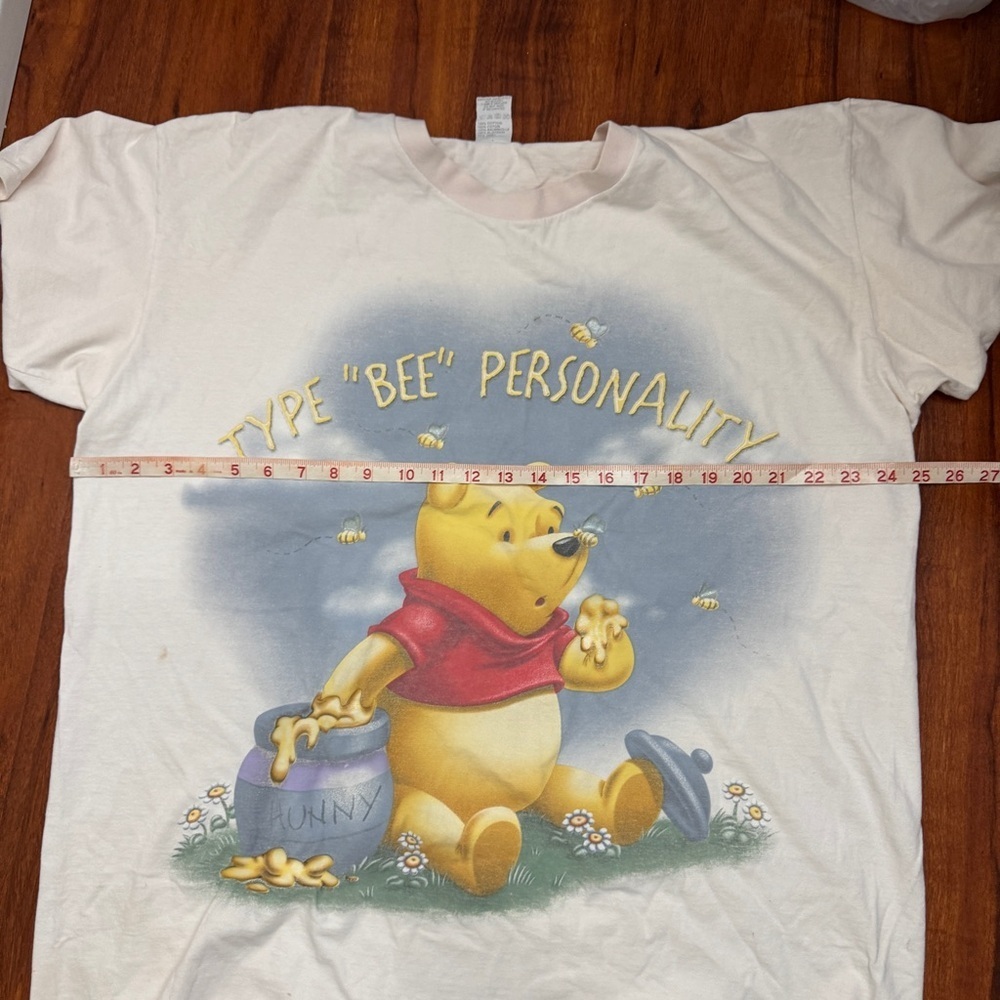 Winnie The Pooh Disney Store Type Bee Personality Vintage Shirt One Size - Picture 6 of 8
